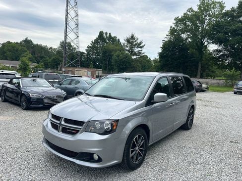 Used 2018 Dodge Grand Caravan GT FWD image 1