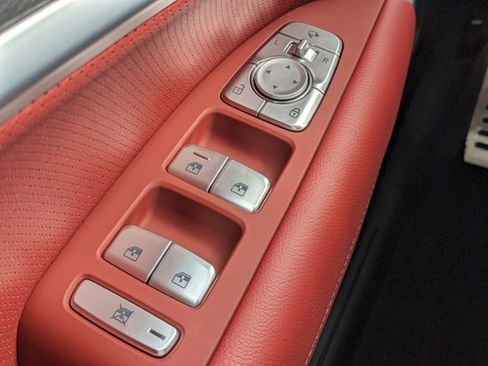 Used 2024 Genesis G70 2.5T w/ Sport Prestige Package image 31