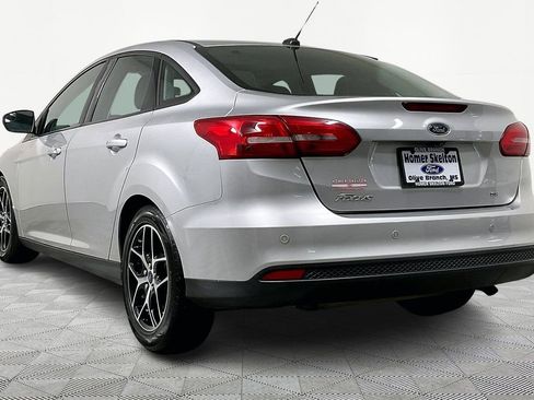 Used 2017 Ford Focus SEL image 10
