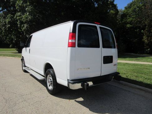 Used 2020 GMC Savana 2500 w/ Driver Convenience Package RWD image 25