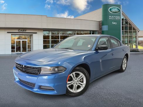 Used 2023 Dodge Charger SXT w/ Cold Weather Package image 1