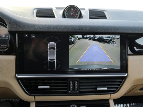 Used 2019 Porsche Cayenne image 18