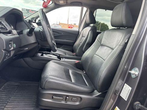Used 2022 Honda Pilot Touring image 17