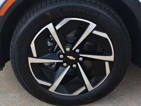 Used 2026 Chevrolet Equinox EV LT image 10