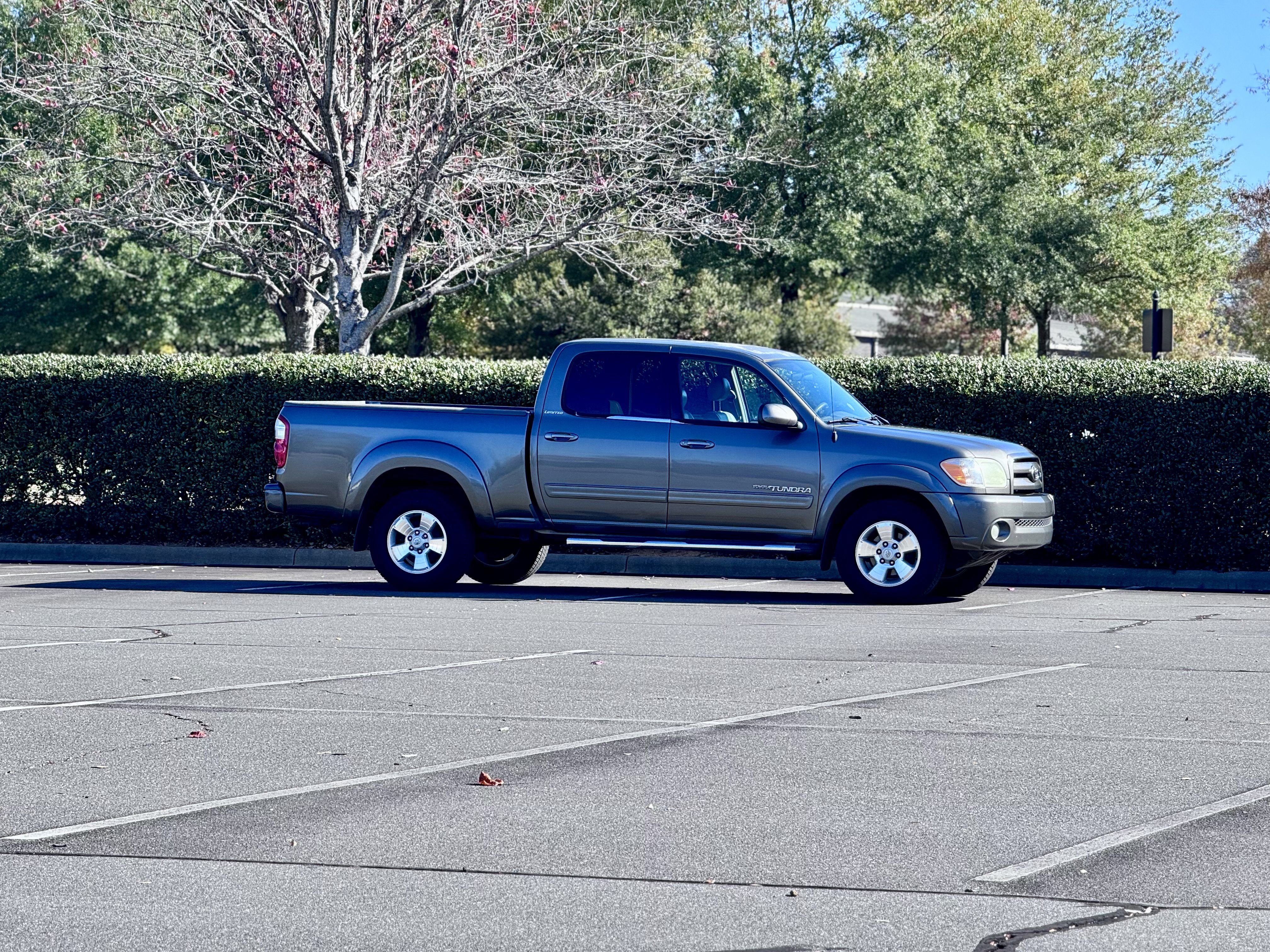 Used 2005 Toyota Tundra Limited w/ All Weather Guard Pkg RWD image 19