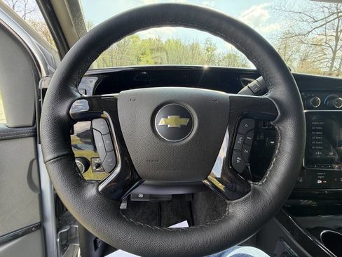 Used 2025 Chevrolet Express 2500 Extended w/ Driver Convenience Package RWD image 12