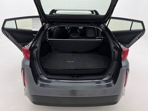 Used 2022 Toyota Prius Prime XLE FWD image 24