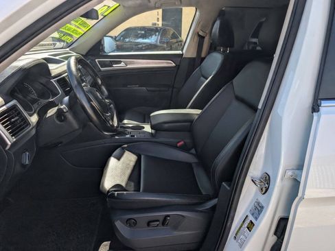 Used 2018 Volkswagen Atlas SE FWD image 16