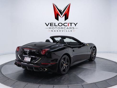 Used 2017 Ferrari California T RWD image 14
