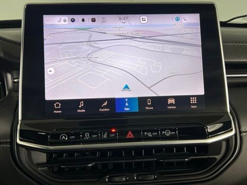 Used 2023 Jeep Compass High Altitude w/ Driver Assist Group I image 18