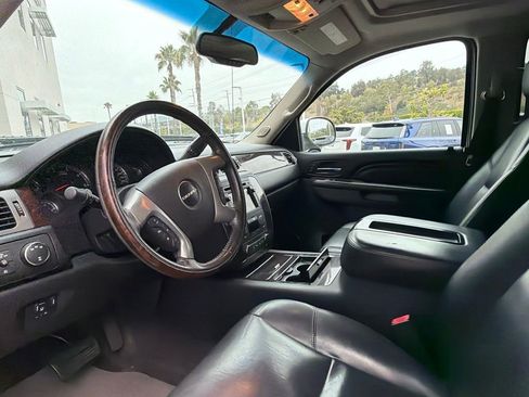 Used 2011 GMC Sierra 2500 Denali AWD/4WD image 5