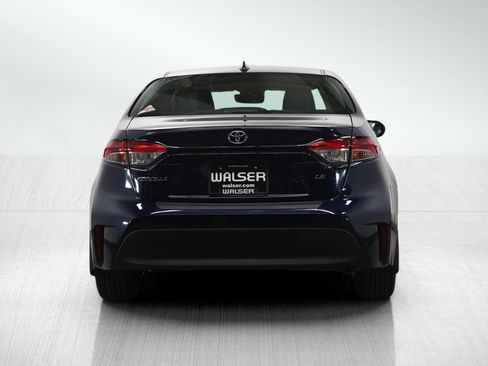 Used 2023 Toyota Corolla LE image 4