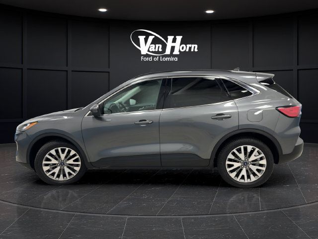 Used 2022 Ford Escape Titanium AWD/4WD image 4