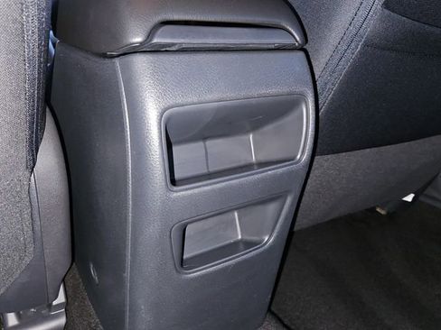 Used 2016 Nissan Sentra SV image 15