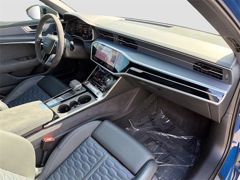 Used 2024 Audi RS 6 performance image 15