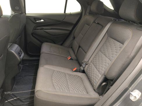 Used 2021 Chevrolet Equinox LT FWD image 18