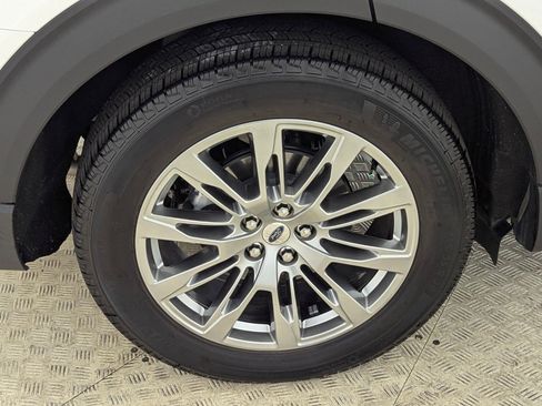 Used 2025 Ford Explorer Platinum image 12