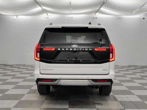 Used 2025 Ford Expedition Max Platinum AWD/4WD image 6