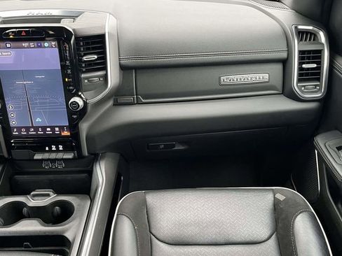 Used 2025 RAM 1500 Laramie image 18