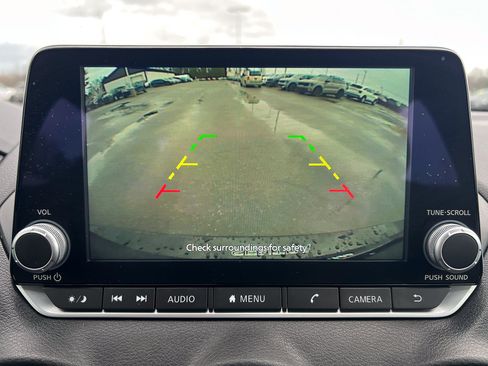 Used 2024 Nissan Sentra SV image 18