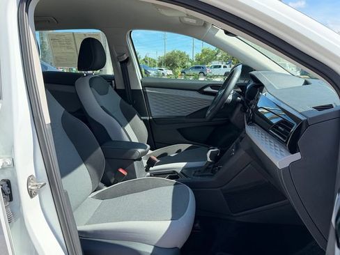 Certified 2024 Volkswagen Taos S FWD image 16