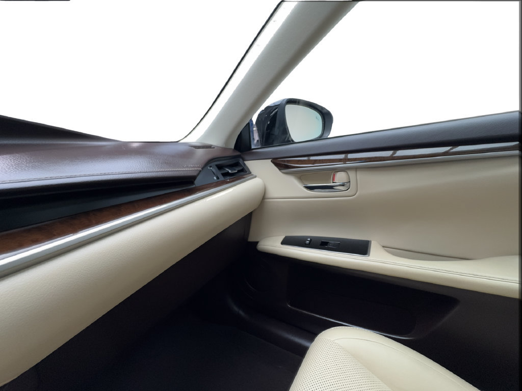 Used 2016 Lexus ES 350 w/ Navigation System Package FWD image 44