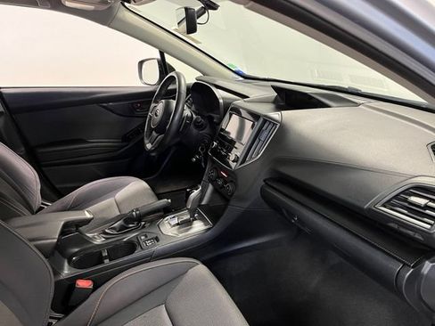 Used 2019 Subaru Crosstrek 2.0i Premium w/ Moonroof Package AWD/4WD image 11