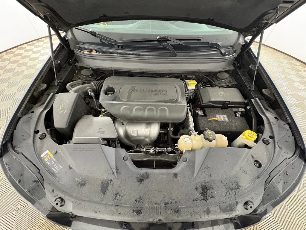 Used 2021 Jeep Cherokee Latitude FWD image 31