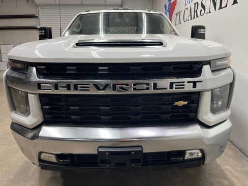 Used 2023 Chevrolet Silverado 3500 LT w/ Convenience Package image 4