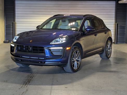 New 2026 Porsche Macan image 1