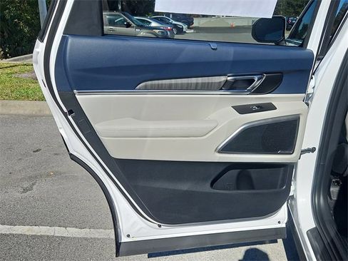 New 2025 Kia Telluride EX image 13