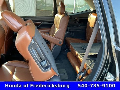 Used 2024 Subaru Ascent Touring AWD/4WD image 28