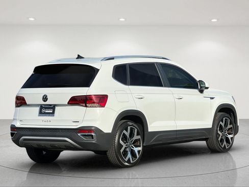 Used 2023 Volkswagen Taos SEL AWD/4WD image 5