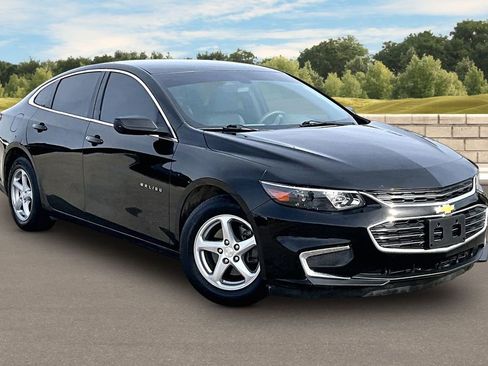 Used 2016 Chevrolet Malibu LS image 2
