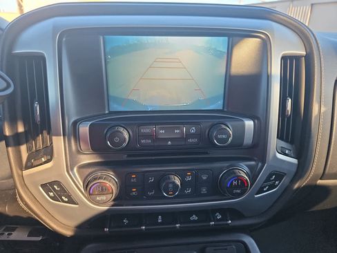 Used 2018 GMC Sierra 1500 SLT w/ SLT Premium Package image 19