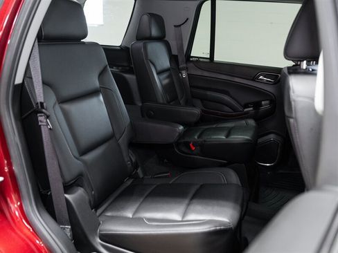 Used 2019 GMC Yukon SLT w/ HD Trailering Package AWD/4WD image 21