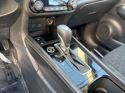 Used 2022 Nissan Kicks SV FWD image 21