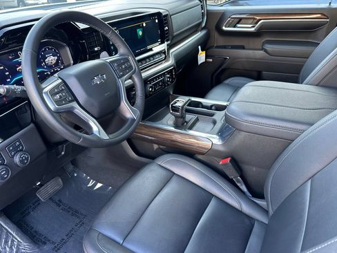 Used 2024 Chevrolet Silverado 1500 RST AWD/4WD image 10