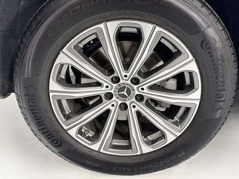 Certified 2026 Mercedes-Benz GLC 300 image 33