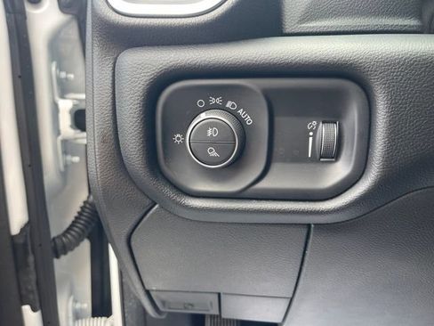 Used 2025 RAM 2500 Big Horn AWD/4WD image 13
