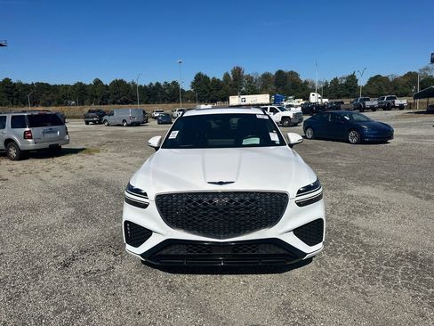 Used 2022 Genesis GV70 3.5T Sport w/ Sport Prestige Package AWD/4WD image 8