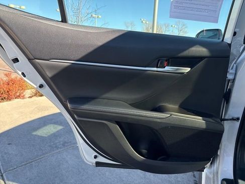 Used 2022 Toyota Camry XSE image 26