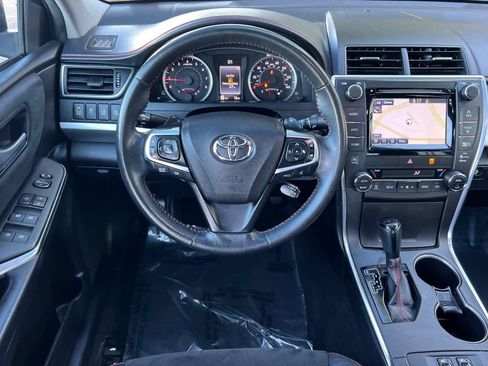 Used 2015 Toyota Camry XSE w/ Advanced Technology Package image 15