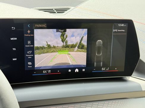 Used 2025 BMW 228i xDrive w/ Premium Package image 9