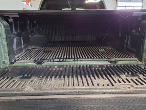Used 2022 Nissan Frontier SV w/ Technology Package AWD/4WD image 6