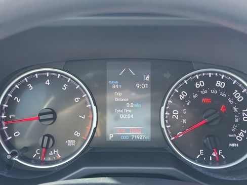 Used 2020 Toyota RAV4 LE w/ All Weather Liner Package AWD/4WD image 26