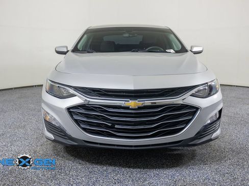 Used 2022 Chevrolet Malibu LT FWD image 2