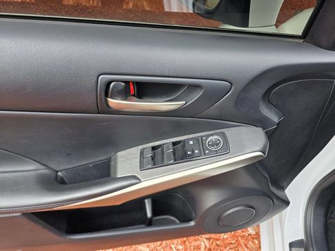 Used 2020 Lexus IS 350 F Sport w/ F Sport Package image 10