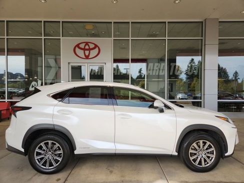 Used 2019 Lexus NX 300h AWD image 3