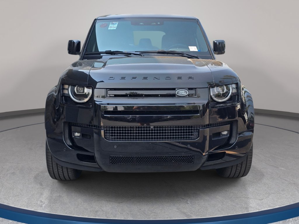 New 2026 Land Rover Defender 110 X-Dynamic SE AWD/4WD image 2